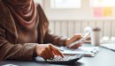 حكم عمل المرأة في مكان مختلط