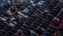 كيفية الصلاة وراء الامام