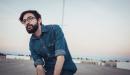لماذا تنجذب المرأة الجميلة للرجل القبيح؟