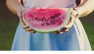 ما فوائد البطيخ الاحمر