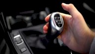 هل يمكن تحويل السيارة من مانيوال إلى أوتوماتيك؟ إليك الإجابة
