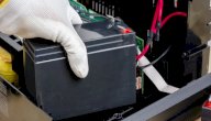 جهاز UPS: أنواعه وكيف يمكنك تركيبه؟