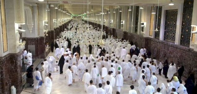 دليلك في الحج والعمرة: طريقة السعي بين الصفا والمروة