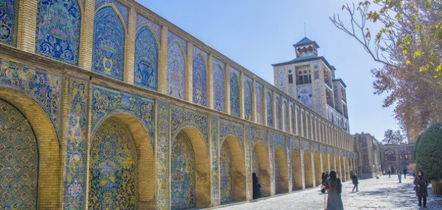 كيف كان يعيش ملوك الفرس في قصورهم