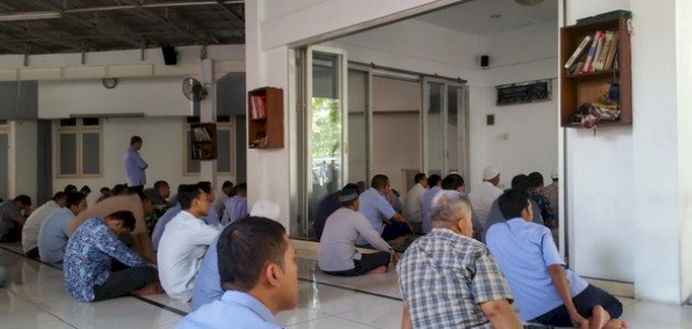 حكم صلاة تحية المسجد اثناء خطبة الجمعة