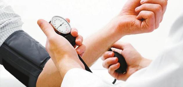 أسباب نزول الضغط عند الشباب