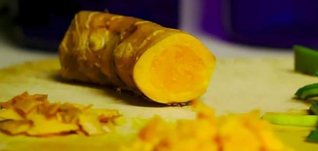 أعشاب لتبييض الأسنان