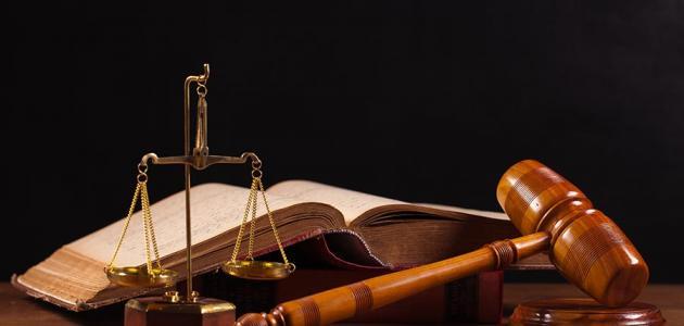 الفرق بين الحق والحقيقة