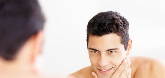 إزالة البقع السوداء من الوجه للرجال