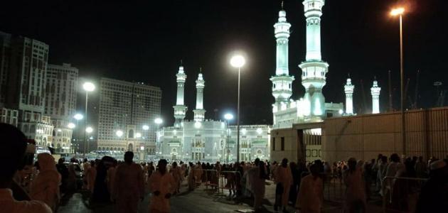 أول من لقب بخادم الحرمين الشريفين