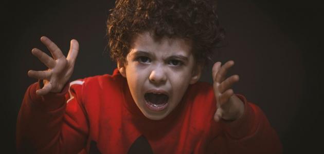 كيف اتعامل مع ابني العصبي