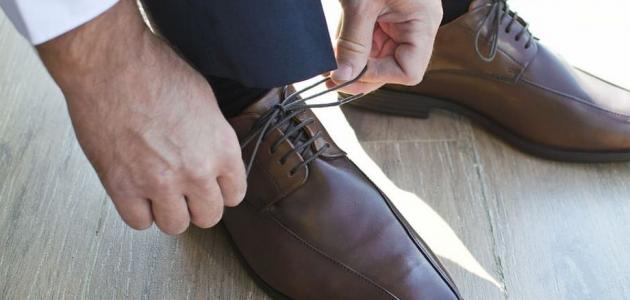 كيف تختار الحذاء المناسب لملابسك