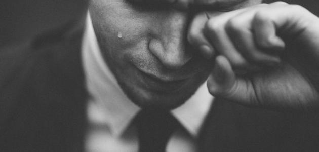 لماذا تبكي النساء أكثر من الرجال؟