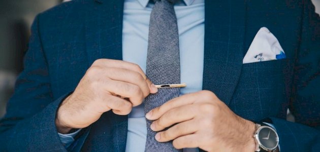 هكذا تستطيع أن تكسب انطباع إيجابي من خلال ملابسك
