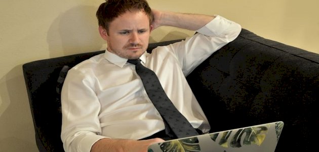 7 أسرار لتبدو أكثر جاذبية في القمصان الرسمية
