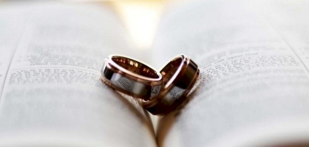 الزواج المتأخر: إيجابيات وسلبيات