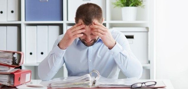 طرق لتحافظ على تركيزك في بيئة العمل المزعجة