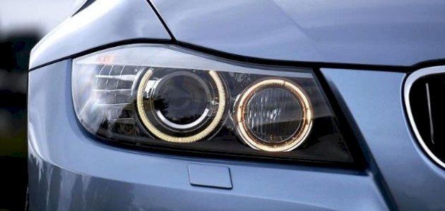 لماذا مصابيح سيارتي الأمامية لا تعمل؟