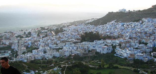 أين تقع مدينة تطوان؟