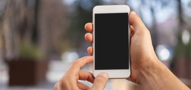 هل يمكن إصلاح شاشة الموبايل المحروقة؟