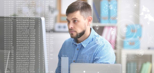نظم المعلومات: أهميتها والتحديات التي تواجهها