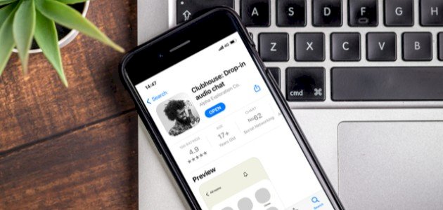 كل ما تود معرفته حول تطبيق كلوب هاوس