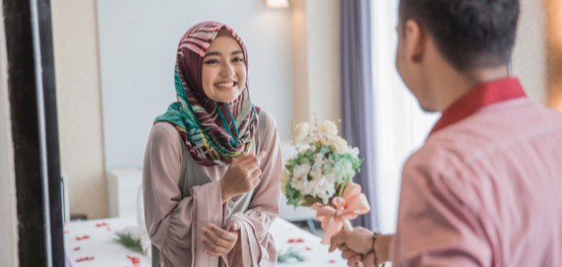 تعرف على صفات الزوجة الحنونة