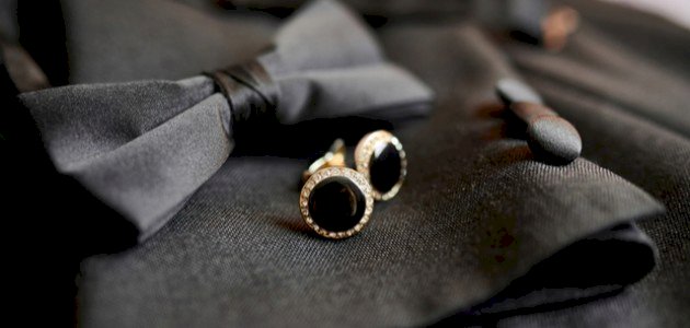 لإطلالة أنيقة: تعرف على إكسسوارات البدلة الضرورية