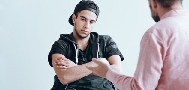 ما طرق علاج السرقة عند المراهقين؟