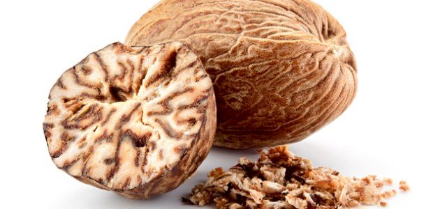 تعرف على فوائد جوزة الطيب للشعر