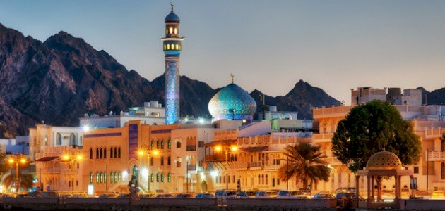 دليلك الشامل للسفر إلى سلطنة عمان للعمل