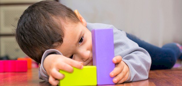 هل يوجد أعراض تشبه التوحد عند الأطفال؟ إليك الإجابة