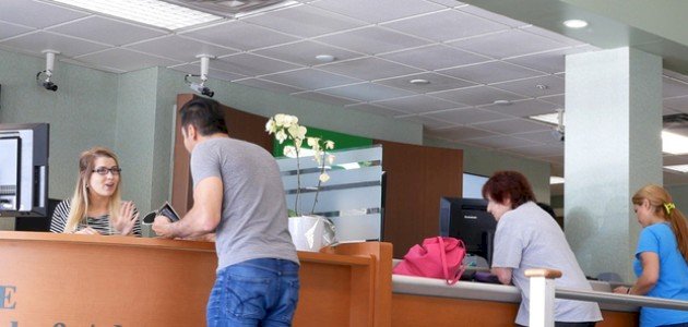 ما شروط فتح حساب في البنك الأهلي اليوناني؟