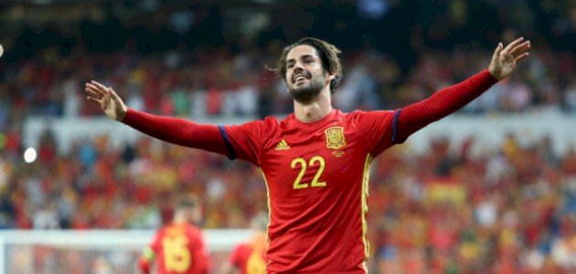 اللاعب الإسباني إيسكو: مسيرته الكروية وأبرز إنجازاته