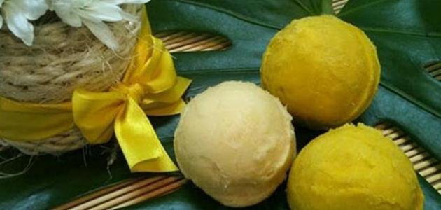 فوائد زبدة الشيا للشفايف