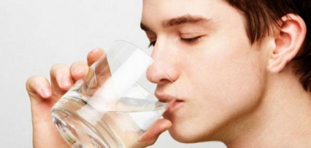 فوائد شرب الماء للبشرة