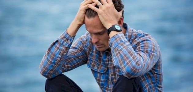 ما المراحل التي تمر بها بعد التعرض لصدمة نفسية؟
